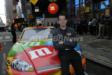 カイル・ブッシュ M＆M'sレーシングの新車発表会に登場 写真4枚 国際