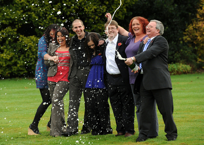 欧州宝くじ「ユーロミリオンズ」、英7人が共同購入で69億円当せん