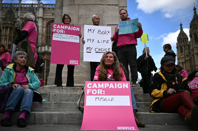 安楽死合法化、63％が賛成 法案審議前の世論調査 英