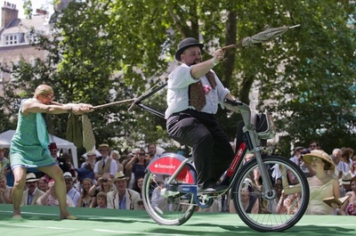 真の英国紳士は誰だ!?ロンドンでイベント「チャップ・オリンピアード」