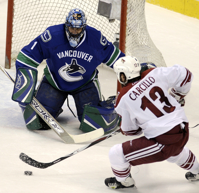 カナックス コヨーテス降し連勝
