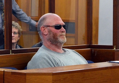 セックス中に女性の歯抜く、NZ男に禁錮6年