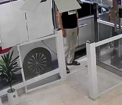 通行妨害に注意しただけで逆ギレ「ここお前の土地か？」…韓国・非常識な車の持ち主に非難殺到