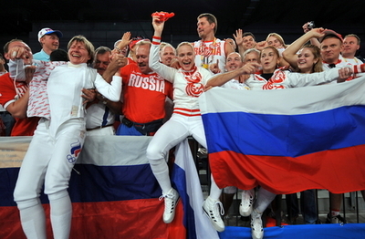 ロシア フェンシング・女子フルーレ団体で金メダル獲得