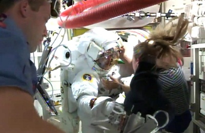 宇宙服の水漏れ、事故の1週間前にも発生 NASA認める
