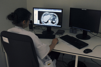 がんの「代替医療」、標準治療より死亡率高い 米研究