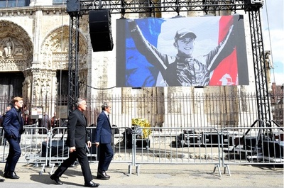 ユベール選手の葬儀が行われる、F1関係者が多数参列