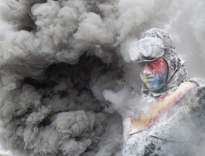 伝統の粉かけ祭り、今年も「大激戦」が展開 スペイン