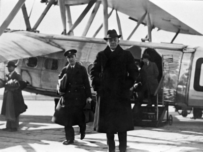 ラフマニノフ手書きの楽譜、約2億円で落札 英国