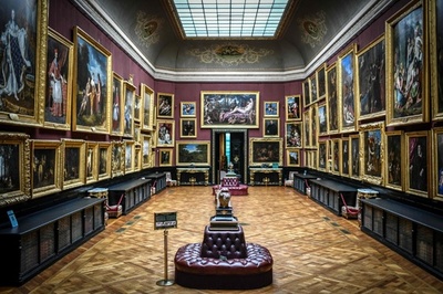 美術館に大厩舎も 仏パリ郊外のシャンティイ城へようこそ