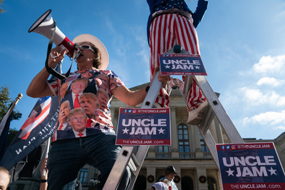 米ジョージア州、再集計結果にトランプ支持者らが抗議