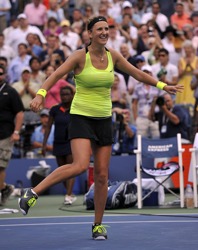 アザレンカがシャラポワを破り決勝進出、全米オープン