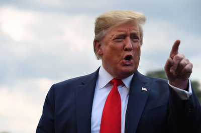 著名黒人議員の選挙区は「ネズミだらけでめちゃくちゃ」、トランプ氏またも差別発言