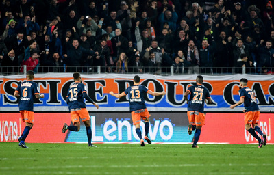 モンペリエ、印刷ミスのユニを名前が一字違いの町に贈呈