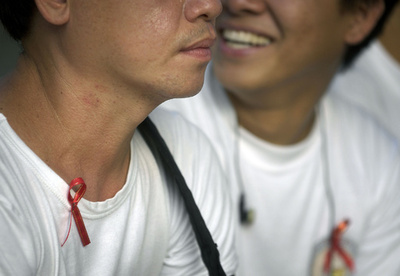 HIV治療に感染防止効果 コンドーム不使用でも 研究