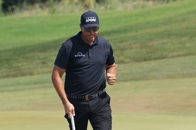 ミケルソンが全米プロ単独首位 最年長メジャーVに前進、松山23位タイ