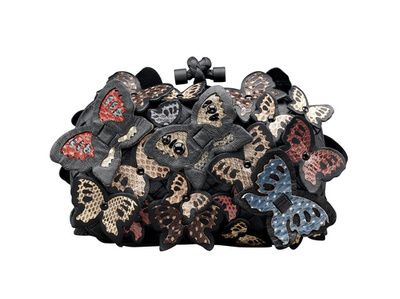 「ボッテガ・ヴェネタ」アイコンバッグを300種類展示　仏サントロペ