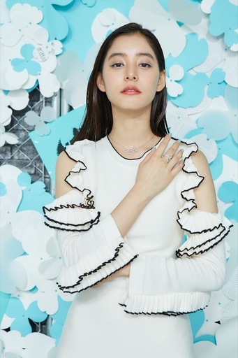 「ティファニー ペーパーフラワー」、発売記念イベントに新木優子ら登場