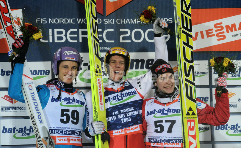 キュッテルが男子ラージヒルで優勝、ノルディックスキー世界選手権