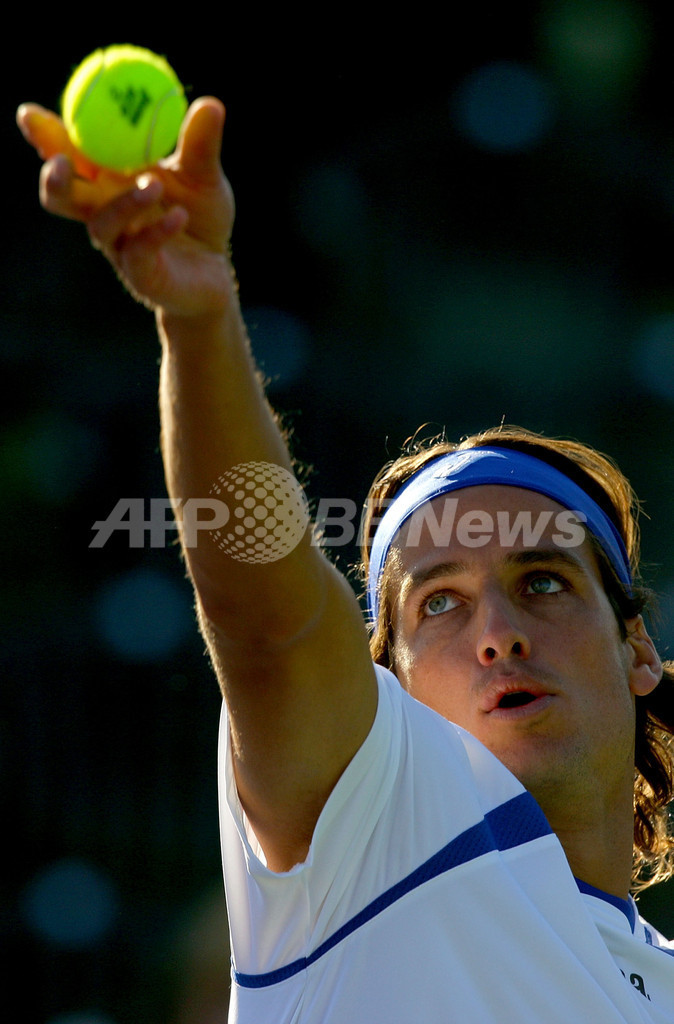 フェリシアーノ・ロペス ドナルド・ヤングに敗れ2回戦敗退 写真4枚 国際ニュース：AFPBB News