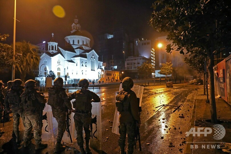 レバノン、シーア派政党と治安部隊が衝突 数十人負傷