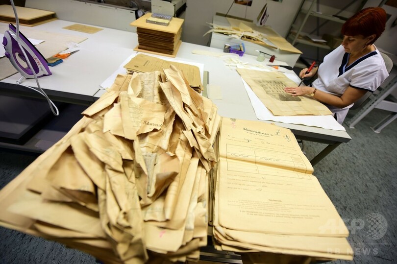 ホロコースト関連資料、アパートの壁の中から発見 ブダペスト