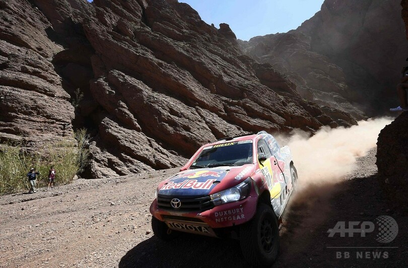 プジョーが表彰台独占、トヨタ勢は大苦戦 ダカールラリー