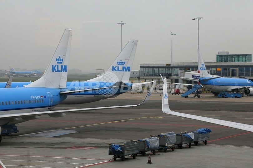 クリスマス未明のスキポール空港、車で滑走路を走り回った男を逮捕