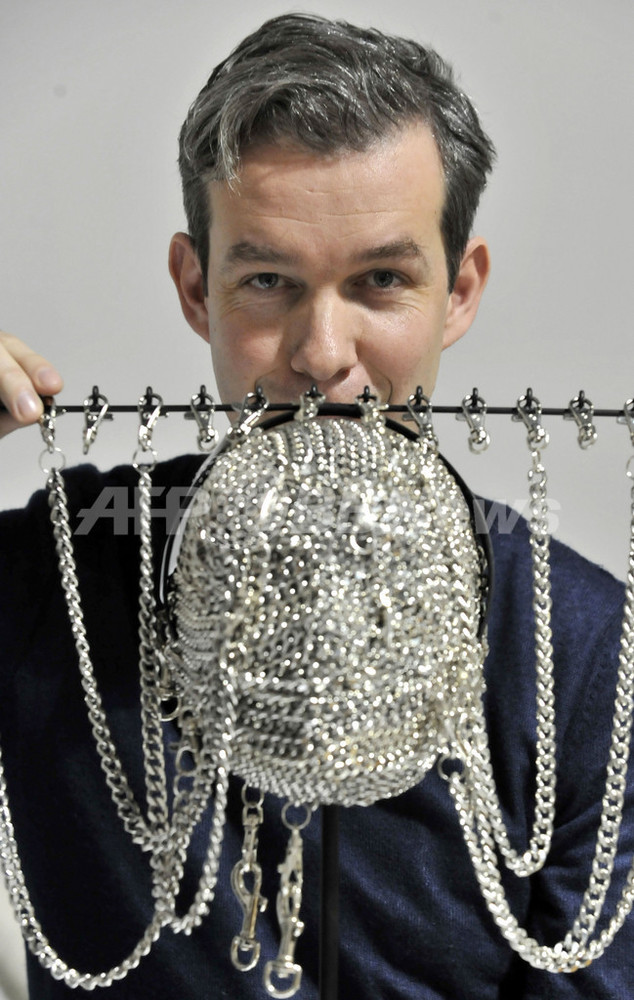 ベルギー王室からリアーナまで、帽子職人クリストフ・コパンの