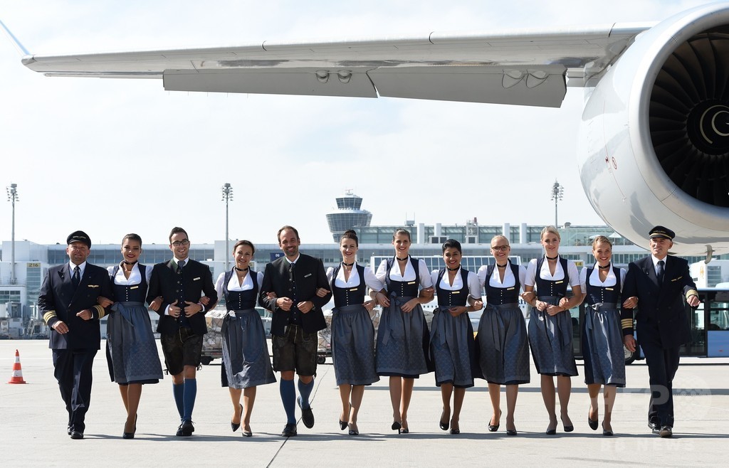 独ルフトハンザ航空 ビールの祭典開幕に合わせ伝統衣装に衣替え 写真16枚 マリ クレール スタイル Marie Claire Style