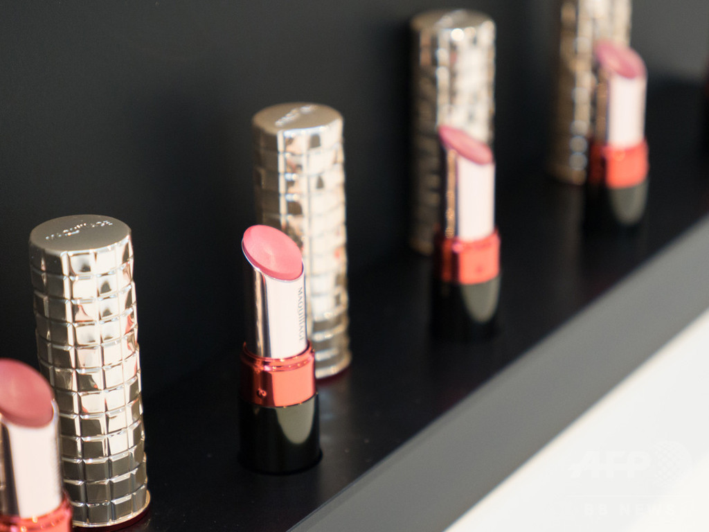 新生「マキアージュ」、ほのかな色気と艶で大人の女性