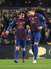 11-12スペイン1部リーグは19日、第24節の試合が各地で行われ、FCバルセロナ（FC Barcelona）は5-1でバレンシア（Valencia CF）に大勝した。

試合中、チームメイトのジェラール・ピケ（Gerard Pique、右）と言葉を交わすFCバルセロナのリオネル・メッシ（Lionel Messi、2012年2月19日撮影）。(c)AFP/JOSEP LAGO