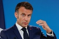 ベルギー・ブリュッセルで、欧州連合（EU）首脳会議後の記者会見に臨むフランスのエマニュエル・マクロン大統領（2024年10月17日撮影）。(c)Ludovic MARIN / AFP