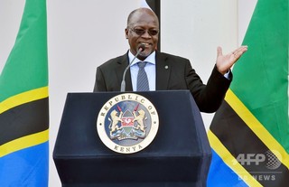 タンザニア大統領、自国の女性らに避妊をやめるよう呼び掛け タンザニア大統領、自国の女性らに避妊をやめるよう呼び掛け