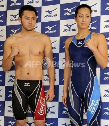 東京オリンピック　水着 北京五輪に向けて国内3社が改良水着を発表 写真1枚 国際ニュース