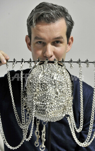 ベルギー王室からリアーナまで、帽子職人クリストフ・コパンの