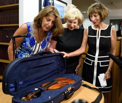 35年前に盗難のストラディバリウス、持ち主に返却 6億円相当