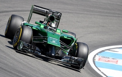 ケータハム、マレーシア航空機の犠牲者に哀悼の意