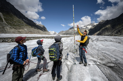 急速に縮小するアルプスの氷河、スイス