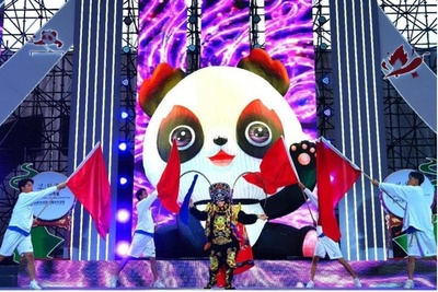 成都ユニバが斬新な「青春物語」を描いた