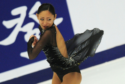 安藤が逆転優勝、鈴木2位 フィギュア中国杯