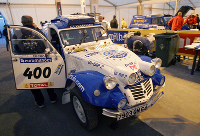 ＜ダカールラリー2007＞スタート地リスボンで車検・書類審査が開催 - ポルトガル