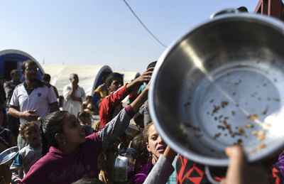 「世界中の人々に明日の光を」