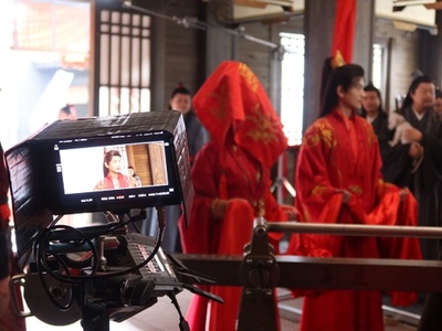 中国のオンライン・ショートドラマが人気を博し、大もうけ