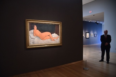 モディリアニの「横たわる裸婦」、170億円超で落札 米NY