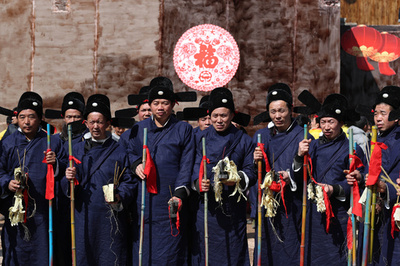 立春、万象新たに　旧来の風習が農の季節を促す