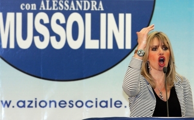 「ムソリーニの血液と脳売ります」、イーベイに出品広告