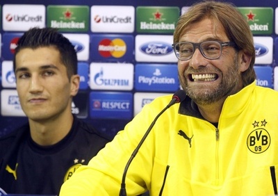 笑顔のクロップ監督率いるドルトムント、欧州CL初戦に備え調整