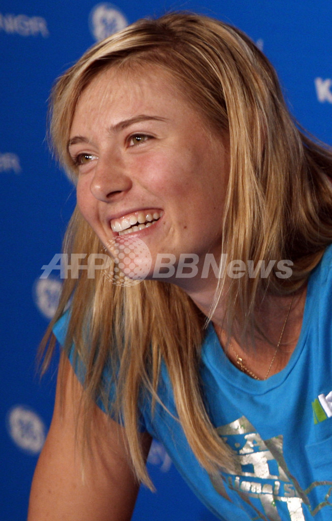 シャラポワ イワノビッチ降し全豪初制覇