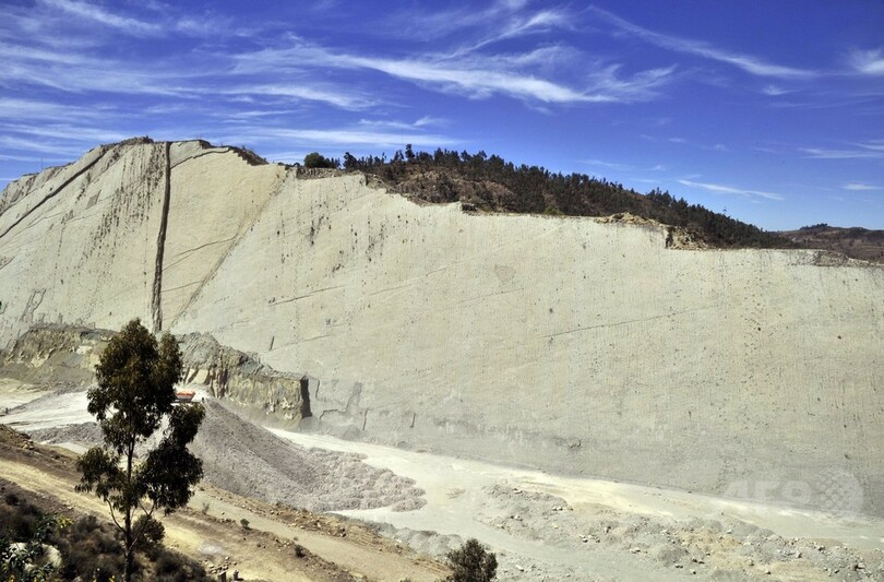 ボリビアの恐竜足跡化石群に危機、世界最大級の「カル・オルコ」